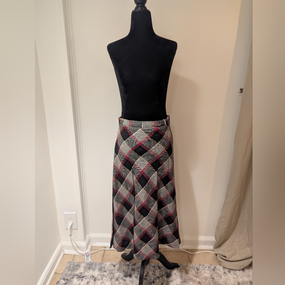Vintage 1980s Rejoice Womens Black Red Grey Plaid Skirt XL Union Made ILGWU Wool